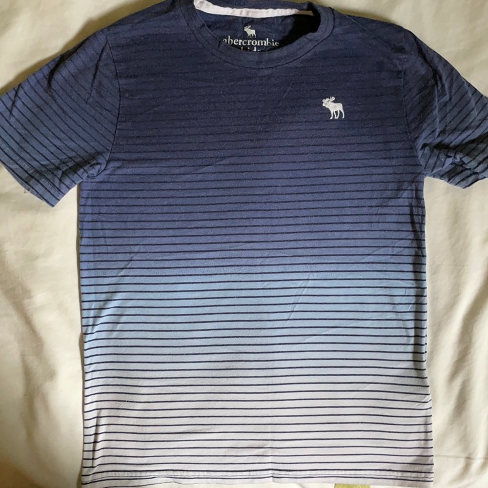 GUC Abercrombie Kids tee 9/10